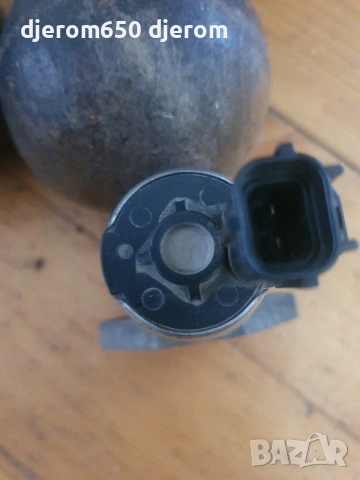 Стъпково моторче за Мазда Трибют , снимка 3 - Части - 54165382