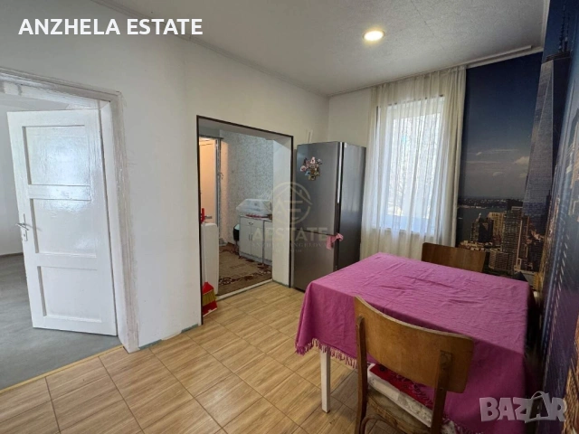 🏡 КЪЩА С ДВОР В С. ТЕЛИШ - СПОКОЙНА ЛОКАЦИЯ, снимка 2 - Къщи - 54214046