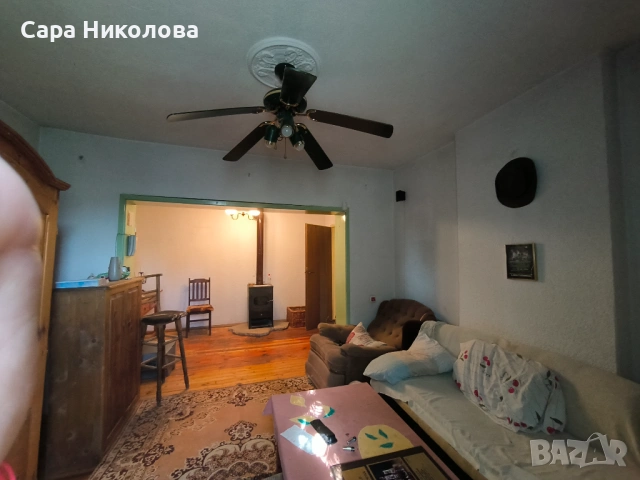 Продавам двуетажна къща в гр.Бойчиновци, снимка 2 - Къщи - 54774595