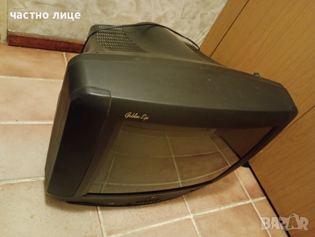 Подарявам стар телевизор, снимка 2 - Телевизори - 54772953
