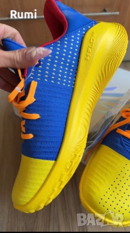Оригинални нови маратонки Under Armour Curry 4 Low Flotro ! 44 н, снимка 3 - Маратонки - 54624809