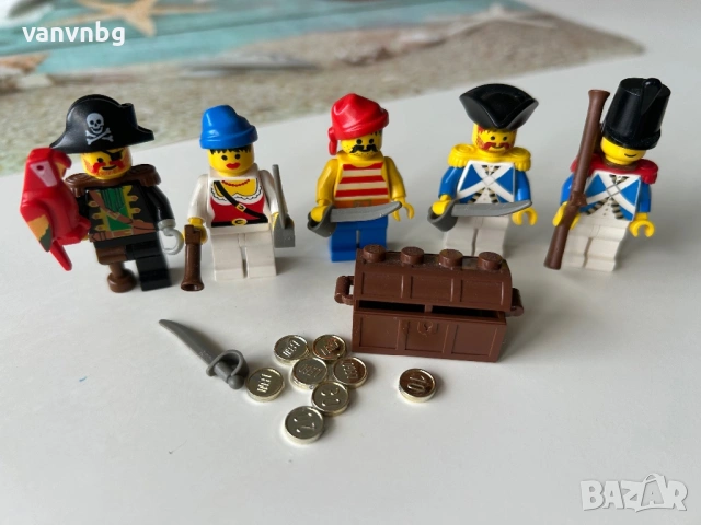 Lego 6251 Pirate Mini Figures 