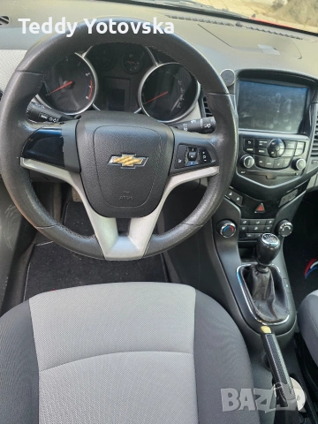 Chevrolet Cruze 1.6 LS, снимка 4 - Автомобили и джипове - 54820034