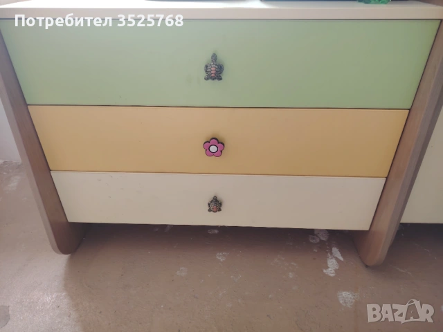 Продавам комплект детски мебели Гардероб със два шкафчета, много запазени , снимка 2 - Мебели за детската стая - 54397789