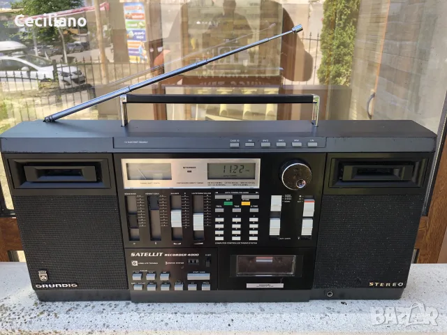 Grundig Satellit Recorder 4000 – Stereo Radio Cassette
, снимка 3 - Радиокасетофони, транзистори - 55432711