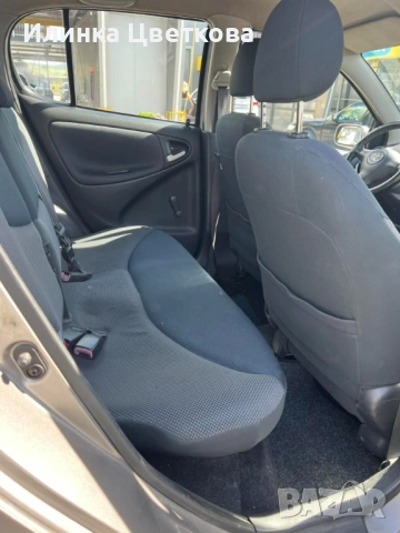 Продавам Toyota Yaris 1.4 D4D, снимка 10 - Автомобили и джипове - 54679550