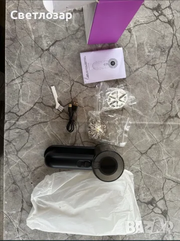 Продавам тример за дрехи , снимка 2 - Тримери - 55603537