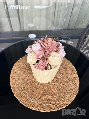 Цветя от соев восък , снимка 6 - Декорация за дома - 53950002