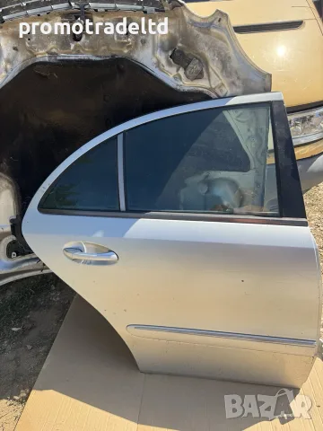 Задна дясна лява врата Мерцедес Е класа W211 E270 E280 E320 седан 