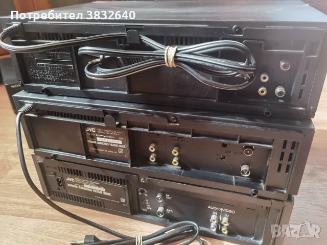 Продавам три броя видеа. , снимка 4 - Плейъри, домашно кино, прожектори - 55330335