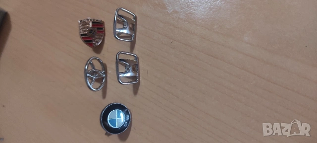 Брошки за дрехи с емблеми на автомобили BMW , Mercedes, Volkswagen, Honda ,Toyota , Audi ! , снимка 5 - Други - 53323007