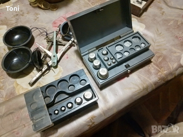 везни теглилки грамови тежести липсите се виждат грамове, снимка 1 - Везни - 53952898