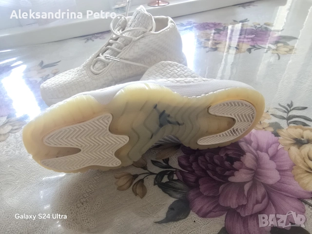 Оригинални Маратонки Nike, снимка 2 - Маратонки - 55199958