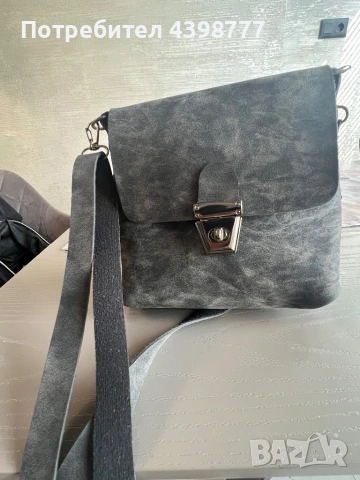 Дамска чанта, снимка 2 - Чанти - 54158691