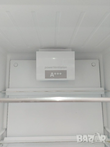 Хладилник с фризер Siemens A+++, снимка 5 - Хладилници - 54548014