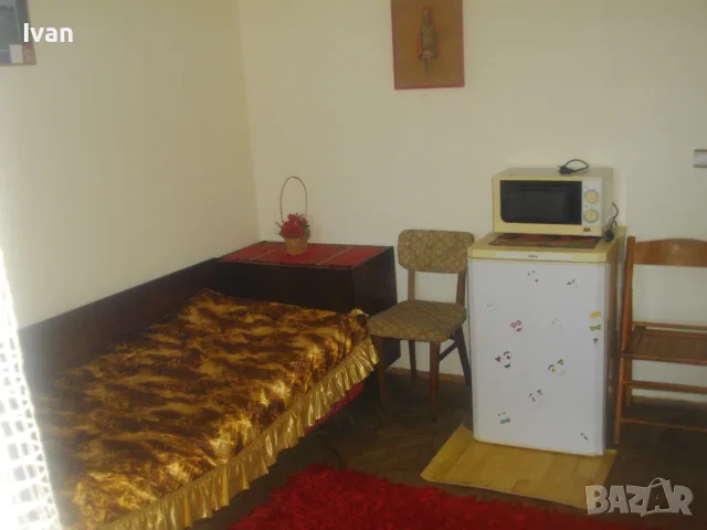 ЕВТИНА КВАРТИРА 200 € 2 СТАИ ОТ АПАРТАМЕНТ ОБЗАВЕДЕНИ ДО БОЛНИЦАТА ЗА 2 УЧЕНИЧКИ СТУДЕНТКИ С ХАЗАЙ, снимка 4 - Стаи под наем - 55511532