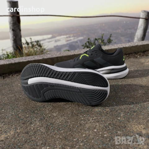 Промо! Adidas оригинални маратонки, снимка 2 - Маратонки - 55211991