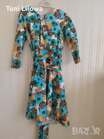 Escada sport, снимка 2 - Рокли - 54436156