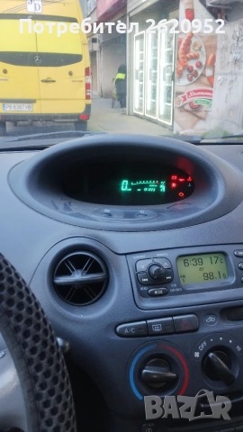 Toyota Yaris 1.0, бензин – 2003 г. – 191 000 км, снимка 2 - Автомобили и джипове - 54183661