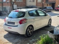 Peugeot 208 , 2014г. Газ / Бензин 1.4i Климатик, снимка 7