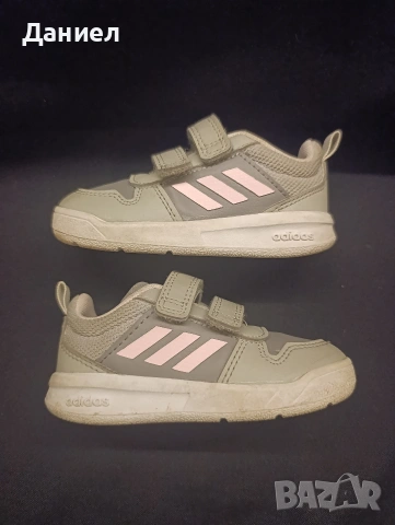 Бебешки маратонки Adidas , снимка 3 - Бебешки обувки - 55225506