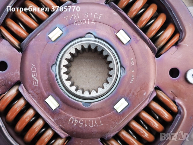 Феродов диск за съединител на Toyota Land Cruiser 31250-60370, снимка 2 - Части - 53966560