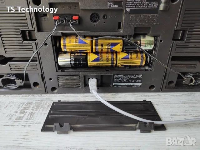 Ретро Касетофон SHARP GF-A1 (Boombox) – Безупречно Състояние / Колекционерски, снимка 8 - Радиокасетофони, транзистори - 55664343