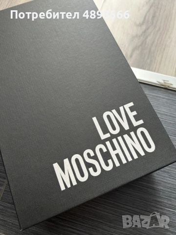 Moschino нови дамски обувки
