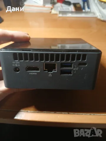 Intel NUC NUC8i5BEH, снимка 2 - За дома - 55340430