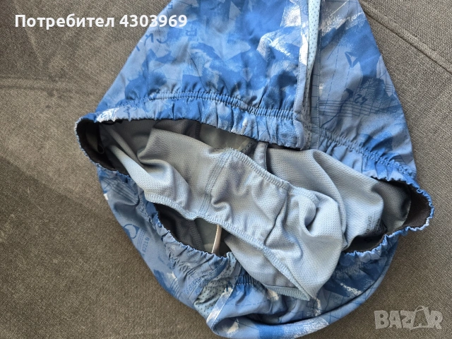 Дамски къси гащи Reebok S размер, снимка 4 - Къси панталони и бермуди - 54663147