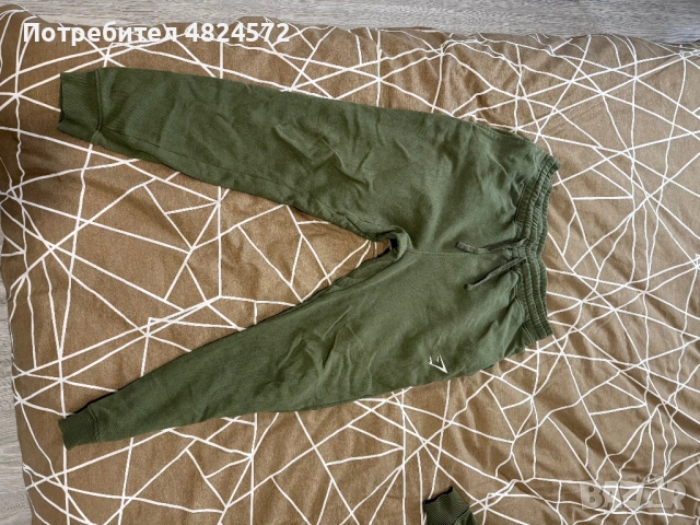 Екип Gymshark, снимка 3 - Спортни дрехи, екипи - 54504983