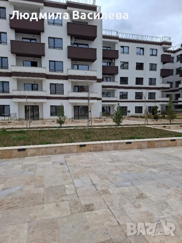 Топ локация.Продавам просторен тристаен -Перник Изток, снимка 3 - Апартаменти - 53919092