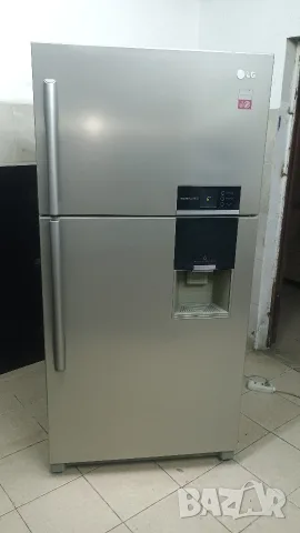 LG хладилник Nofrost с горна камера, снимка 2 - Хладилници - 55614063