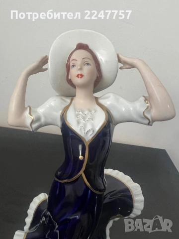 Фигура порцелан Royal Dux Bohemia, снимка 3 - Антикварни и старинни предмети - 54299070