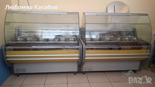 Продавам топла и студена витрина за кулинарен магазин