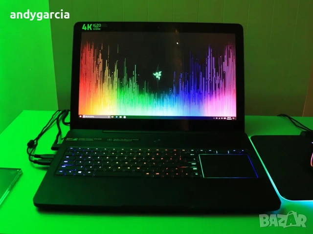 Razer Blade Pro 17.3 4K IGZO Touch/Intel Core i7-7820HK/NVidia GTX 1080 8GB/32GB RAM/1TB SSD NVMe