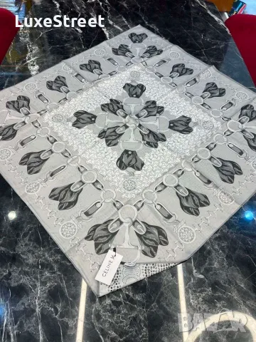 Gucci ⚜️ Louis Vuitton ⚜️ Fendi ⚜️ Burberry ⚜️Дамски Копринени Шалове , снимка 12 - Шалове - 55582761