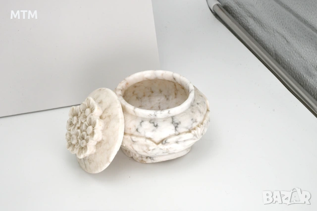 Ръчно изработена кутийка за бижута АЛАБАСТЪР/мрамор Албания, снимка 2 - Антикварни и старинни предмети - 54131320