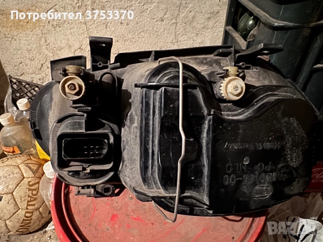 Ляв и десен фар Hella Голф 4, снимка 6 - Части - 54118929