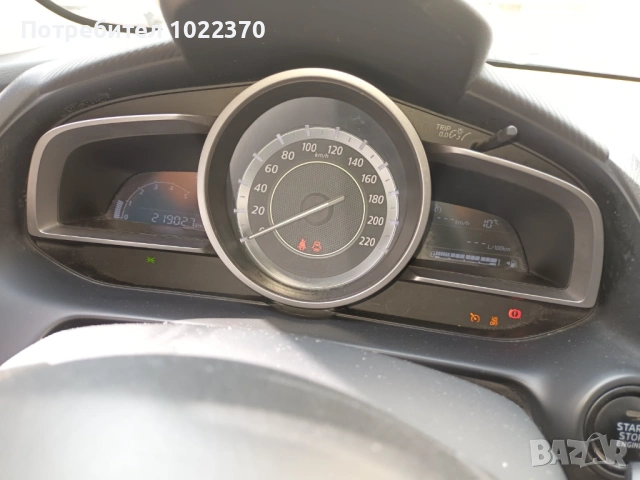 Продавам Мазда СХ-3, дизел, 1.5, 105 к.с. 2015 г, на 219000 км., снимка 6 - Автомобили и джипове - 54058543