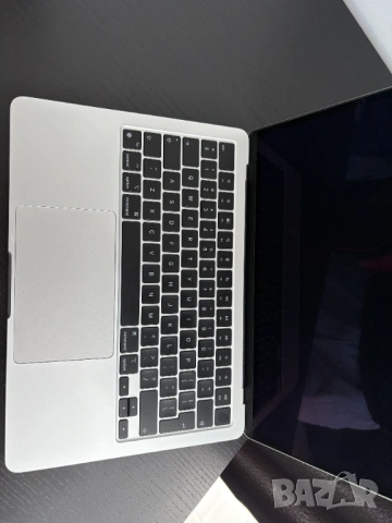 Apple Macbook Air 2022 M2 16 GB Ram Перфектен, снимка 3 - Лаптопи за работа - 54425469