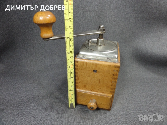 СТАРА РЕТРО ДЪРВЕНА МЕЛНИЦА ЗА КАФЕ РЪЧНА КАФЕМЕЛАЧКА, снимка 5 - Антикварни и старинни предмети - 54712646