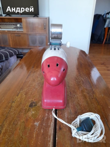 Стар прожекционен апарат Пионер 2, снимка 4 - Антикварни и старинни предмети - 53988771