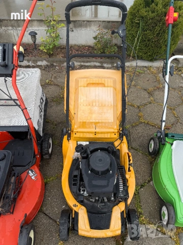 Бензинова косачка с кош