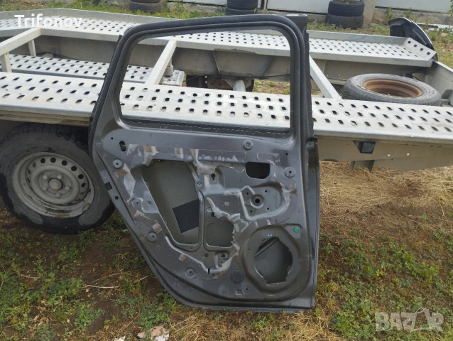 Оригинална задна врата Opel Astra J Hatchback 2009-2015 Опел Астра Ж, снимка 5 - Части - 55050785