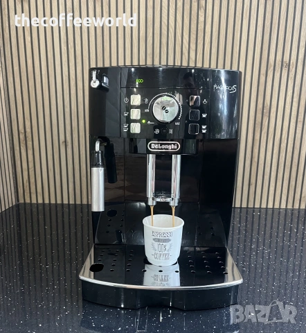 Delonghi Magnifica S - Перфектно състояние с 1 година гаранция! , снимка 2 - Кафемашини - 55211058