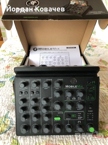 Продавам Mackie Mobile mix