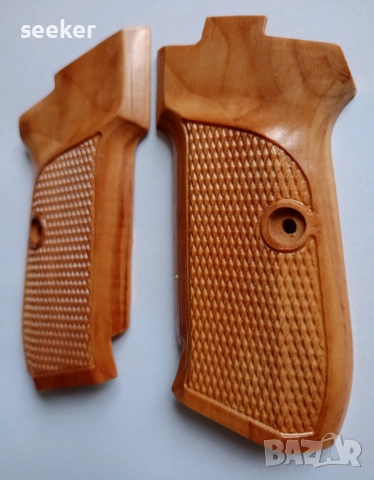 Дървени чирени за CZ 82/83, снимка 3 - Оборудване и аксесоари за оръжия - 51425275