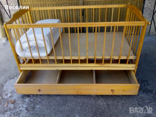 Продавам детско креватче/кошара