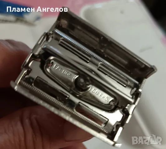 Ретро Самобръсначка Gillette Super Adjuatable "Black Beautu" 1975+5ножчета, снимка 11 - Други ценни предмети - 55399476